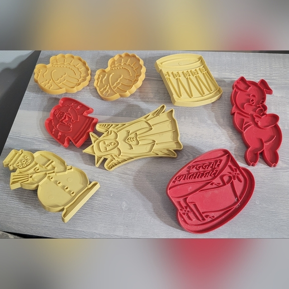 Vintage Cookie Cutters Holiday - Picture 1 of 5